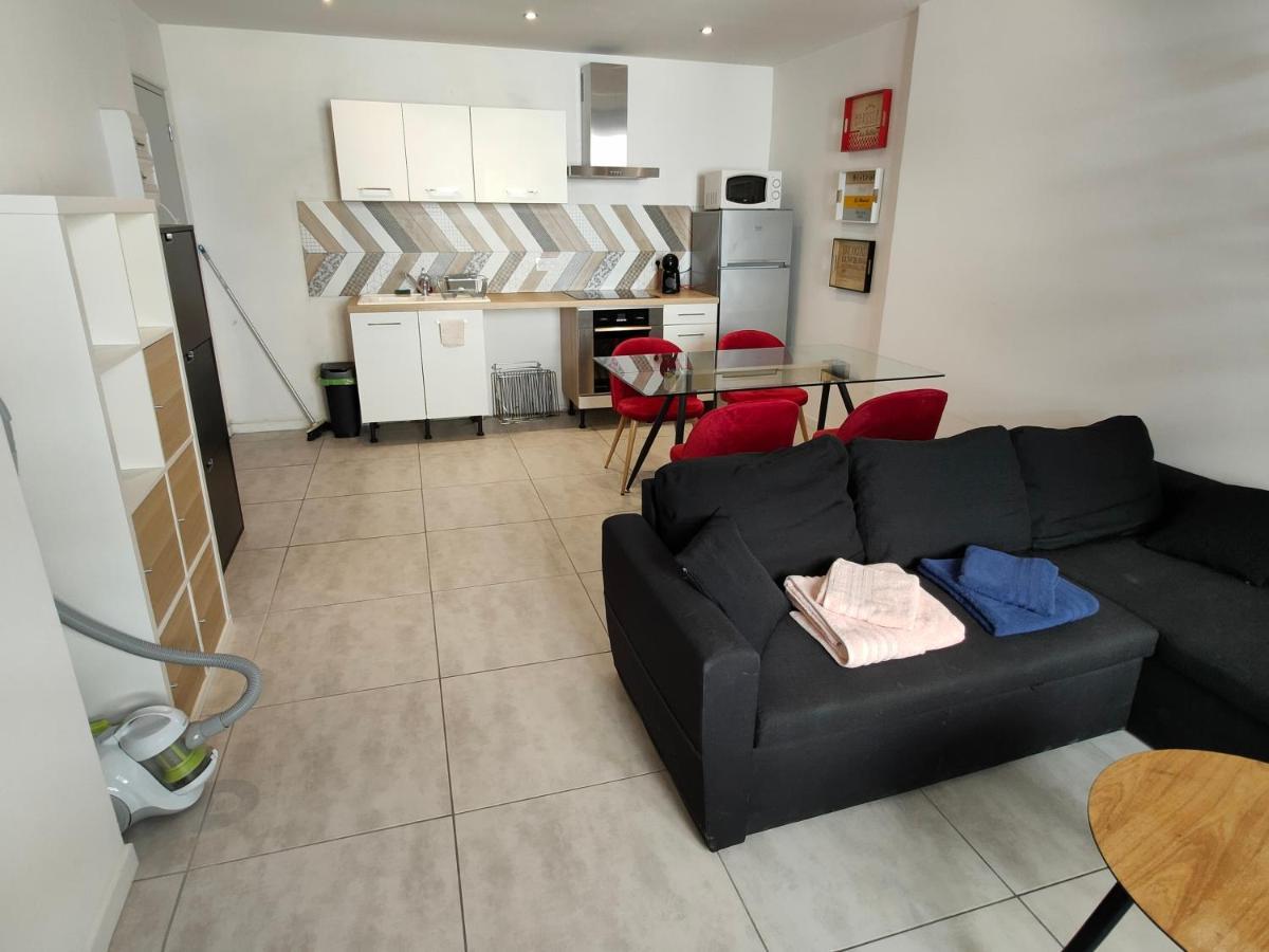 Joli Apparemment Type Loft Apartment Cavaillon Luaran gambar